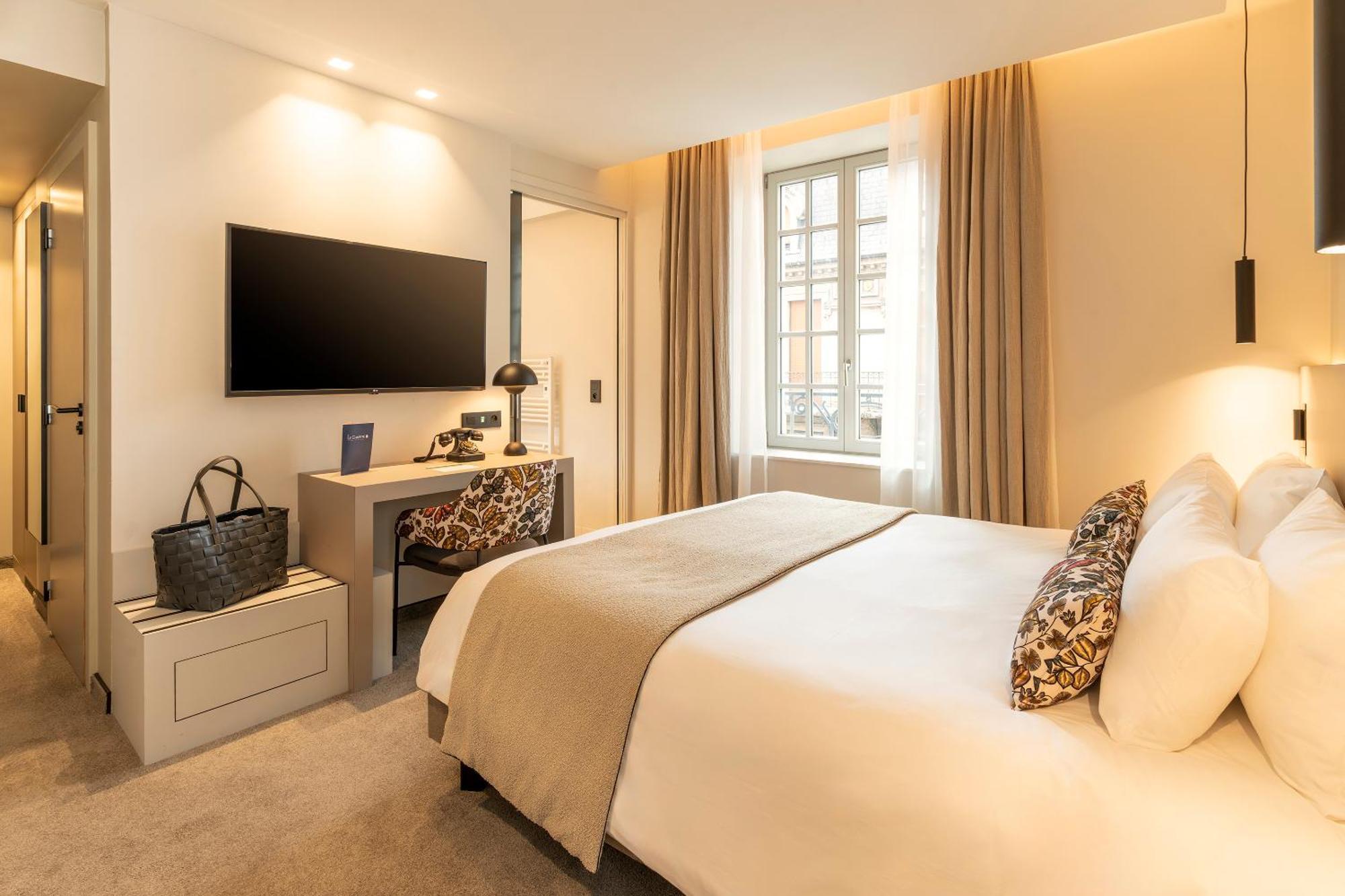 Best Western Premier Le Chapitre Hotel And Spa Ремирмон Экстерьер фото